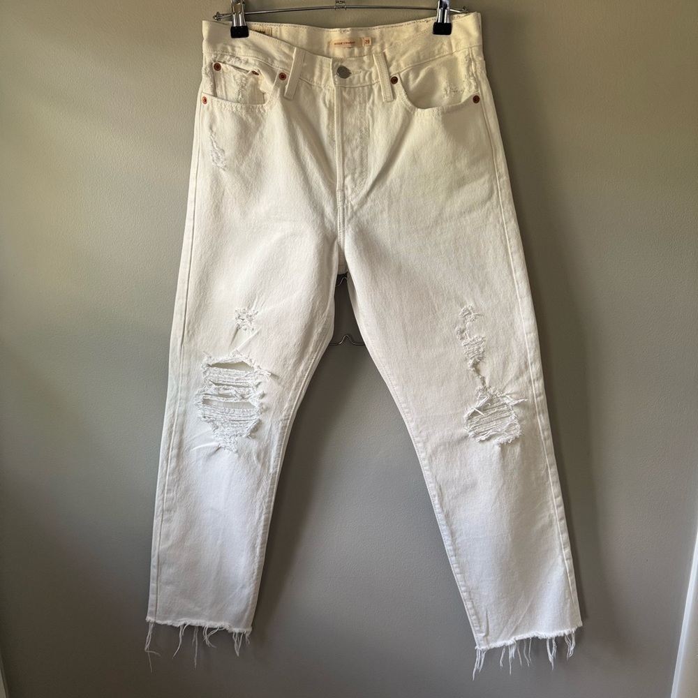 Levi's Wedgie Straight High-Rise White Disteessed